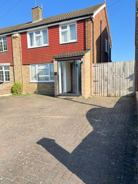 Kinross Crescent LU3
