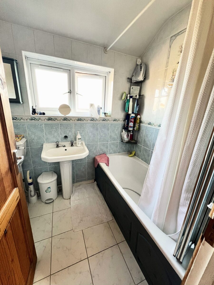 Kinross Crescent LU3