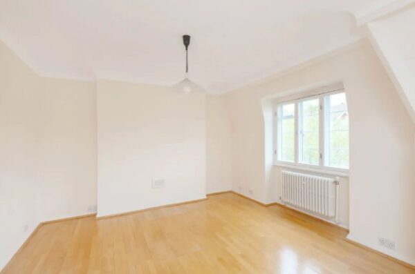 Frognal Lane, NW3